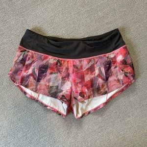 Lululemon Speed Up Short Red textiles